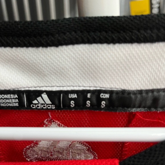 Chicago Blackhawk’s Jersey - Picture 2 of 4